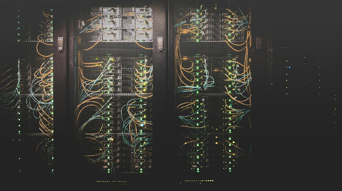 change data capture với debezium: giải quyết bài toán cache invalidation & outbox pattern